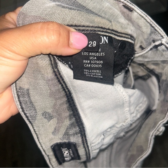 Hudson Jeans Gray Skinny Jeans with Urban Camo Style - Picture 3 of 7